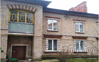 Продам 3-комнатную квартиру в Барановичах в военном городке
